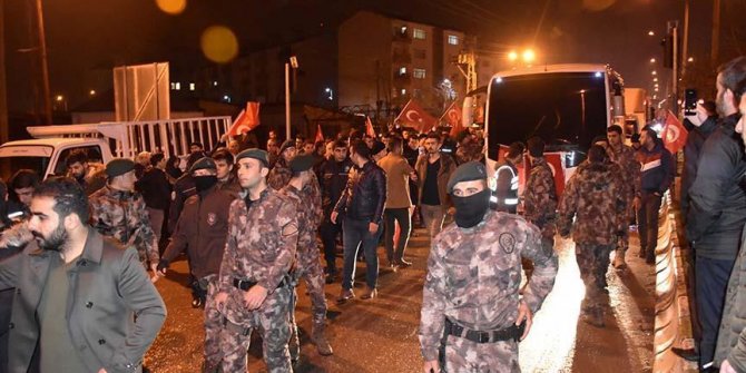 Muş'ta PÖH timini Afrin'e binlerce vatandaş uğurladı