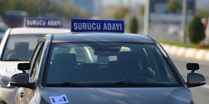 Ehliyet sınavı görevlilerinin ücretlerine yeni düzenleme