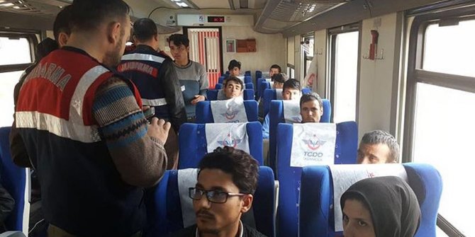 Kaçak göçmenlerin 'Doğu Ekspresi' yolculuğu erken bitti