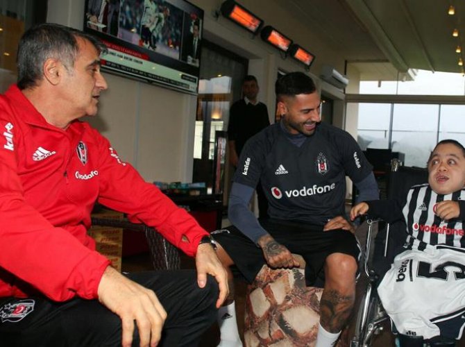 MPS hastası öğrencinin Beşiktaş hayali gerçek oldu