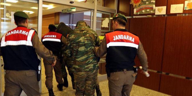 Sınırı geçen Yunan askerlerinin soruşturması genişletildi