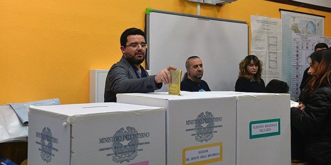 İtalya'da sandık çıkış anketinden merkez sağ ittifakı çıktı