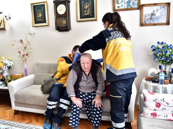 Mamak’ta evde sağlık hizmeti