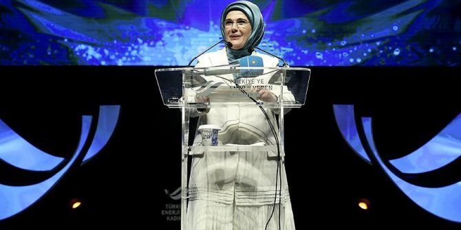 Emine Erdoğan: Kadınların var olmadığı bir demokrasi mücadelesi, başarıya ulaşamaz