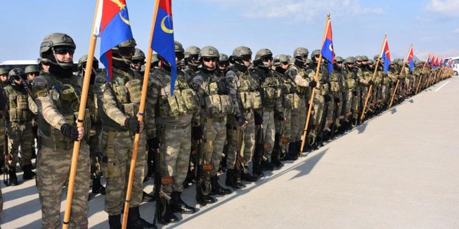 Şırnak'tan Afrin'e dualarla uğurlandılar