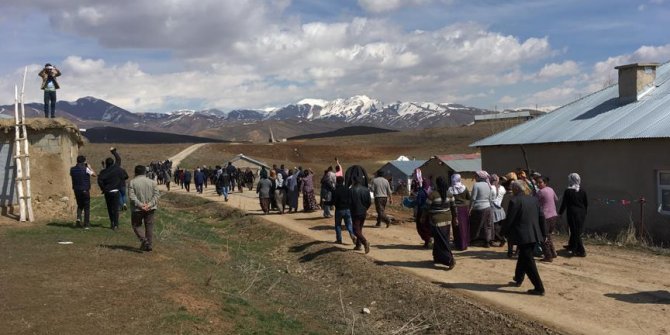 Hakkari'de sayaç yenileme sırasında gerginlik