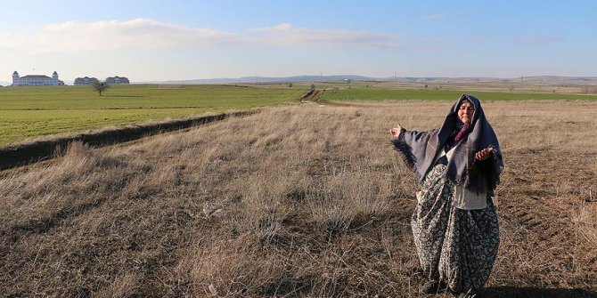 FETÖ üyeleri yaşlı kadını dolandırıp arazilerini elinden almış