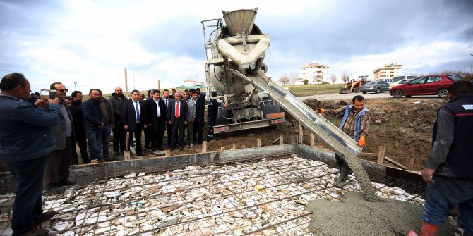 Taşçı ve mezarcılara yeni bina