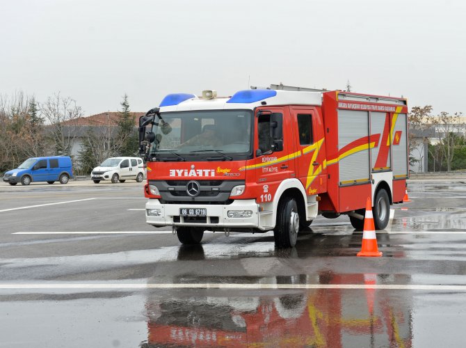 Ankara İtfaiyesi’ne “İleri Sürüş” eğitimi