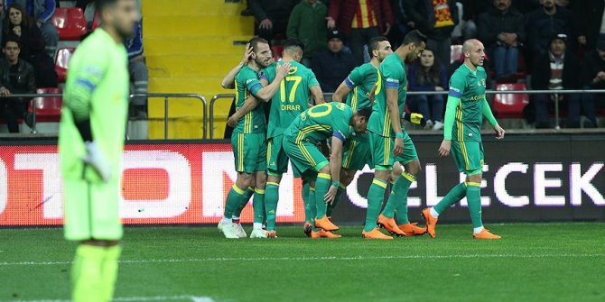 Fenerbahçe, Kayseri'de farklı kazandı