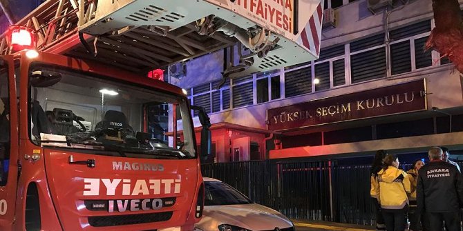 Yüksek Seçim Kurulu binasında yangın