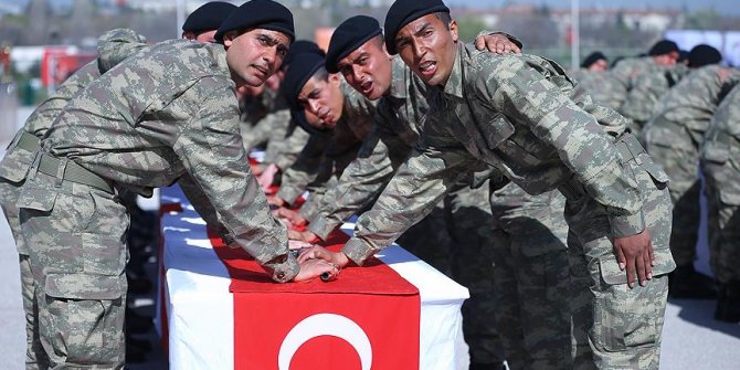 Askerliğe ilk adım Zırhlı Birliklerde yemin töreni