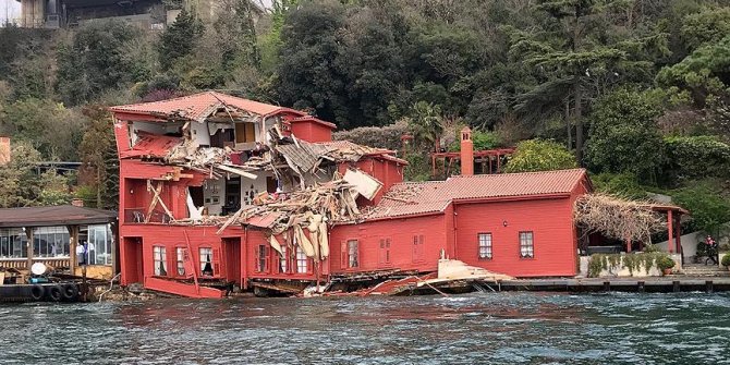 Boğazın tarihi yalısı artık yaralı