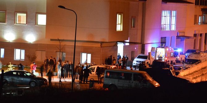 Askeri araç devrildi: 9 yaralı