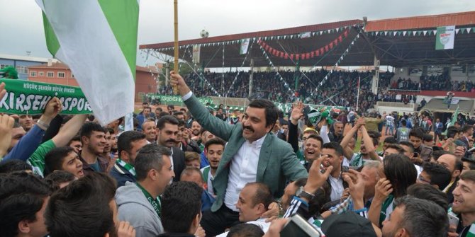 Kırşehirspor Şampiyonluğu kutluyor
