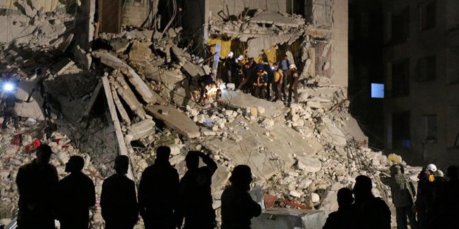 İdlib’de 7 katlı binada patlama meydana geldi 15 ölü, 36 yaralı