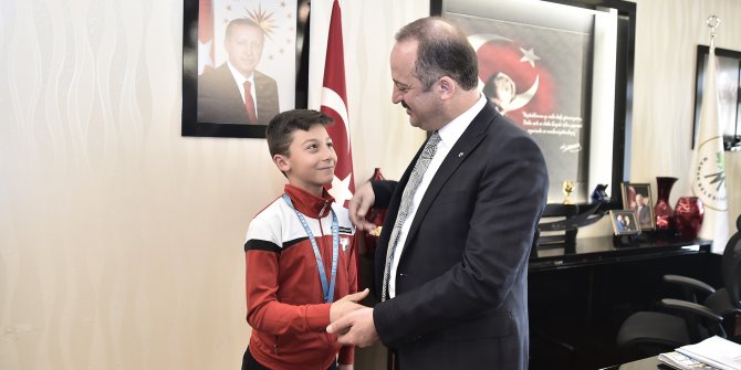 Türkiye 2.’si Efe’den Akgül’e ziyaret