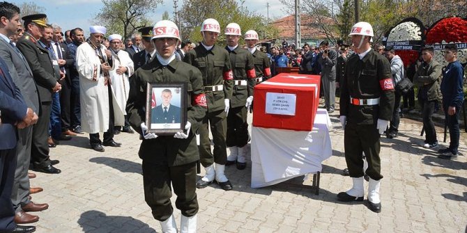 Şehit Uzman Çavuş Şahin Kırşehir'de son yolculuğuna uğurlandı