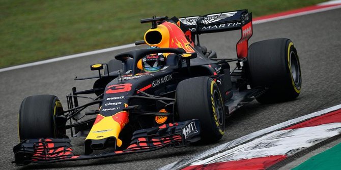 Çin'de kazanan Ricciardo