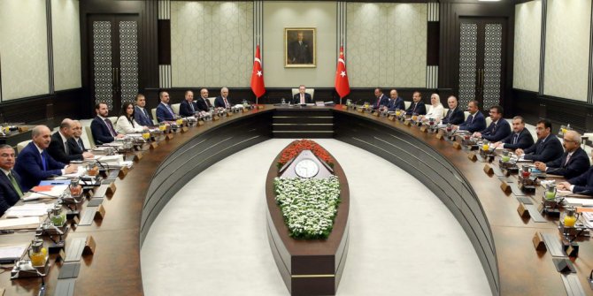 Bakanlık sayısı 21’den 14’e indiriliyor