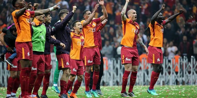 Galatasaray son virajda şampiyonluğu bırakmıyor