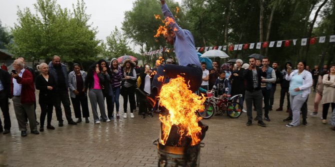 Yağmura rağmen coşkuyla kutlandı