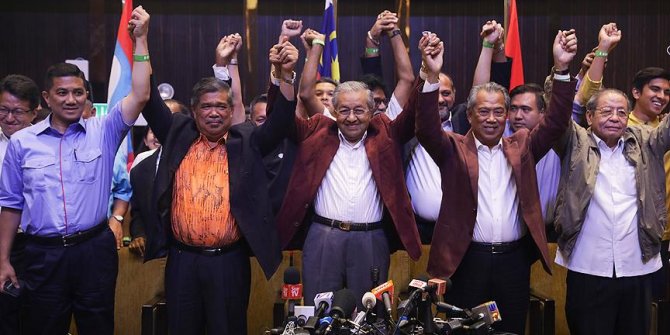 Malezya'daki seçimde Mahathir öncülüğündeki ittifak birinci çıktı