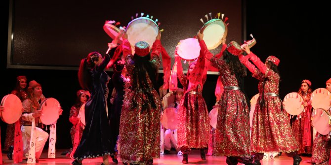 Etimesgut'ta folklor şov