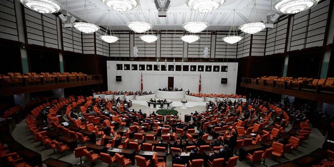 Meclis tatil öncesi 'torba teklif' için mesai yapacak