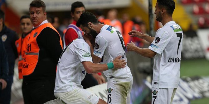 Akhisarspor'da çifte mutluluk