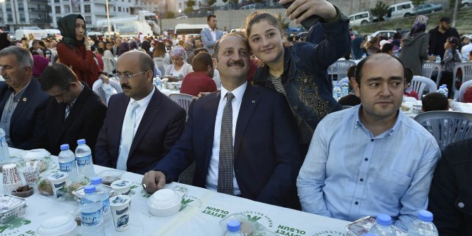 44 mahalle için 27 iftar sofrası