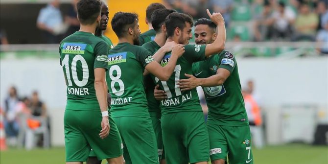 Teleset Mobilya Akhisarspor sahasında kazandı