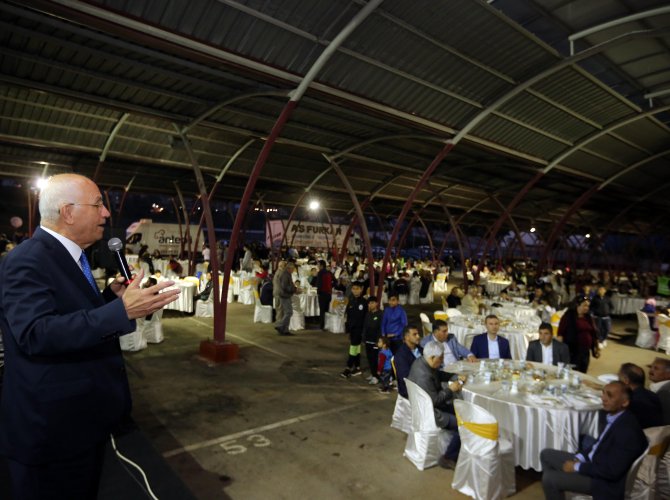 Serhat Mahallesi’nde iftar çadırı kuruldu