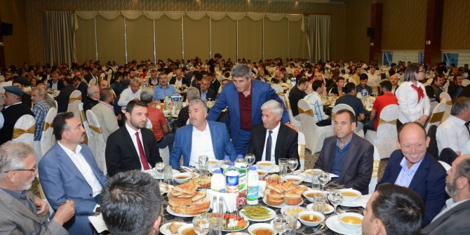 Akyurt Belediyesinden esnafa iftar