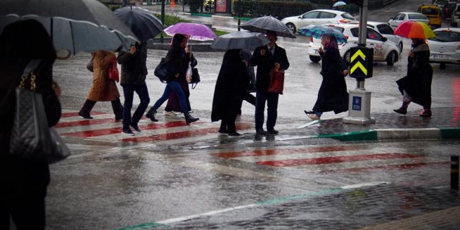 Meteorolojiden kuvvetli yağış uyarısı