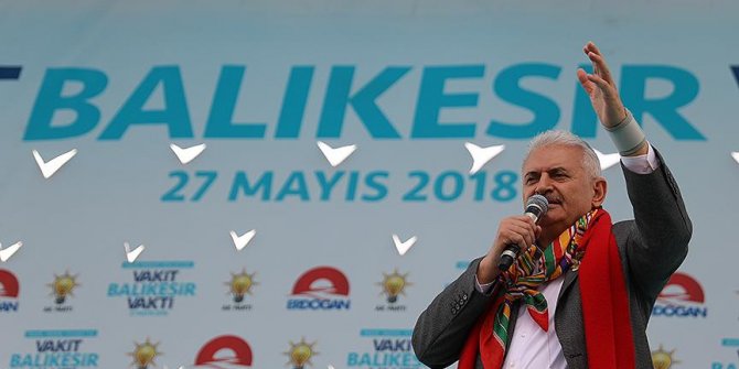 Darbeci zihniyetleri tarihin derinliklerine göndereceğiz