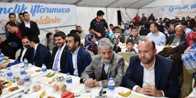 Başkan Tuna iftar çadırında