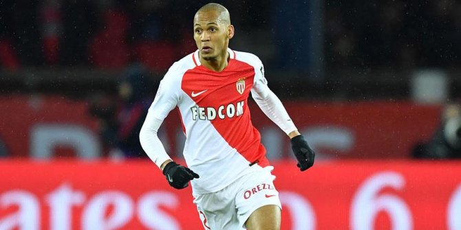 Liverpool, Fabinho ile anlaştı