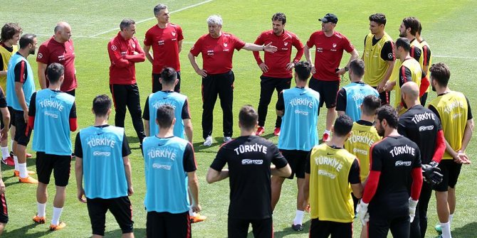 A Milli Futbol Takımı Tunus karşısında