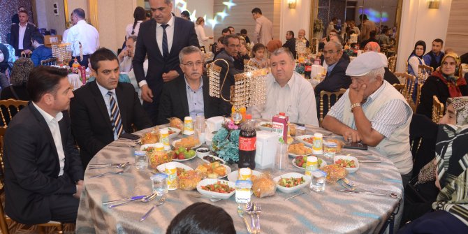 Şehit aileleri ve gazilerle iftar