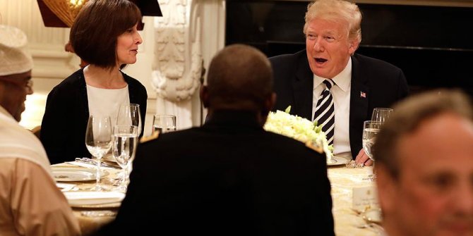 Trump'tan Beyaz Saray'da ilk iftar