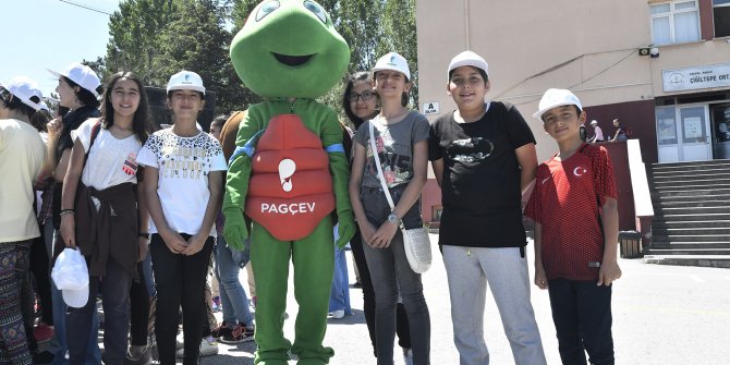 En çok onlar pil topladı