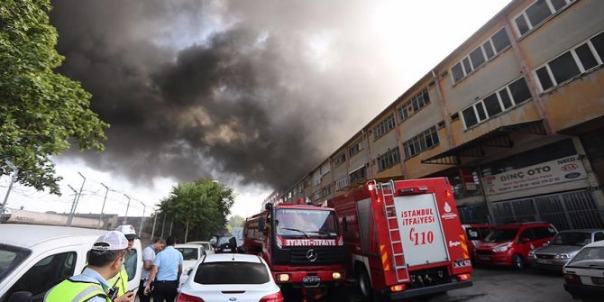 İstanbul'da fabrika yangını