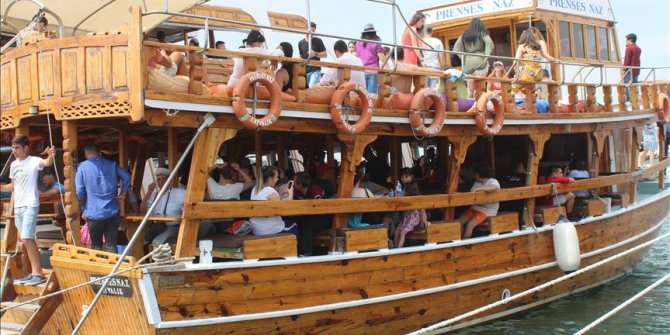 Kuzey Ege'nin incisi 'bayram yaptı'