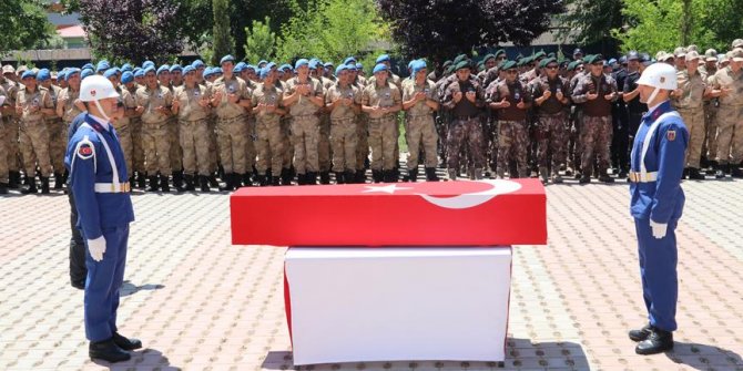 Siirt'te şehit asker için tören
