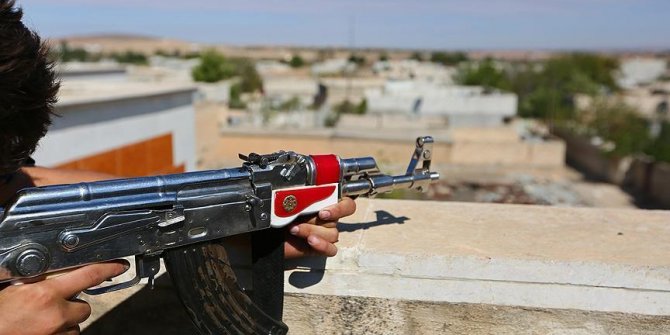 Terör örgütü PKK yine 'canlı kalkan' taktiğine sarıldı