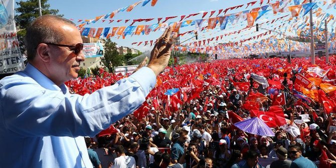 Erdoğan'ın yoğun seçim mesaisi