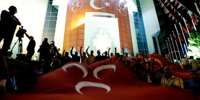 MHP'den teşekkür ilanı ile tepki