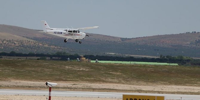 Adıyaman'da eğitim uçağı düştü