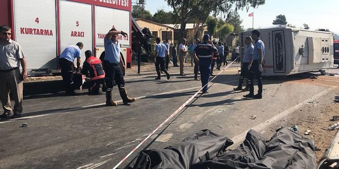 Mersin'de tarım işçilerini taşıyan minibüs devrildi